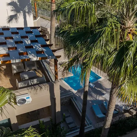 Foothills Turquoise Villa *
